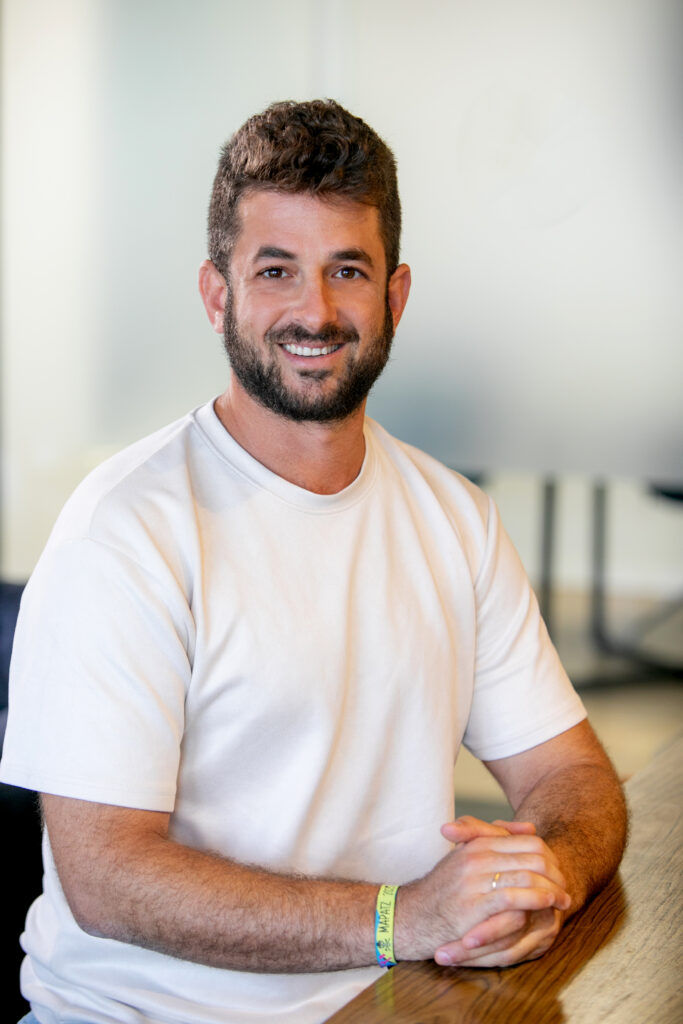 אורי אורלי - מנהל תפעול חברת רותם אנרגיה - מערכות סולאירות